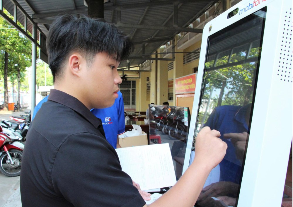 Mo hinh Kiosk o phuong Rach Gia van hanh on dinh tao thuan tien cho nguoi dan. Anh: Van Lam