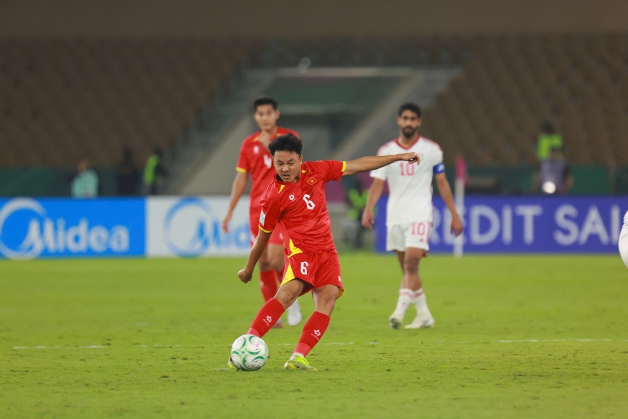 U23 베트남은 서아시아 상대를 상대로 자신감 있게 축구를 했습니다. 사진: 테드 쩐