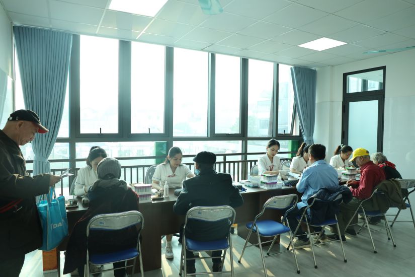 Linkage model between Hanoi Medical University Hospital and Vinh Hung Ward Health Station reviving the ward health station. Photo: Hanoi Medical University Hospital provided