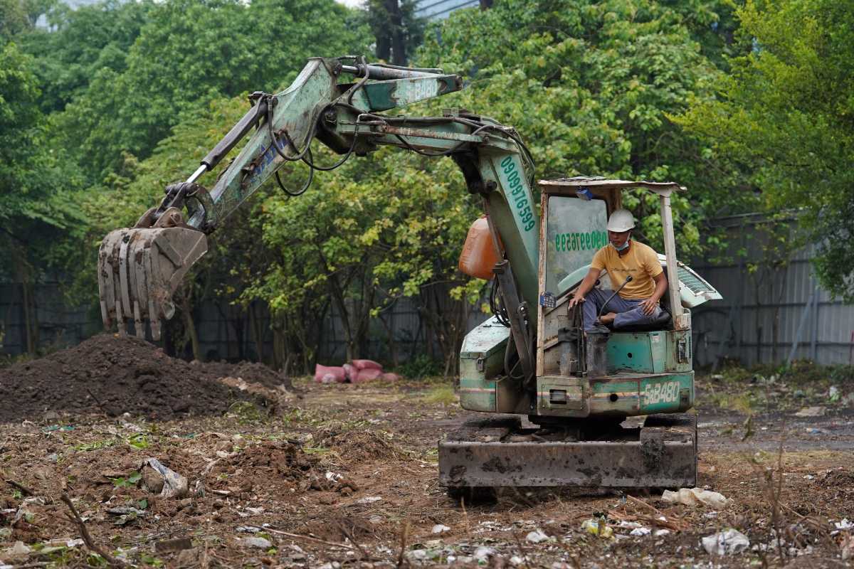 Tai khu dat so 8 Vo Van Tan (phuong Xuan Hoa) khong khi thi cong khan truong. Anh: Anh Tu