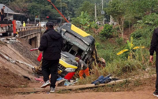 Scene of the accident. Vietnam Road Administration