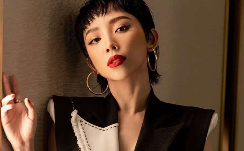 Ca si Toc Tien. Anh NVCC