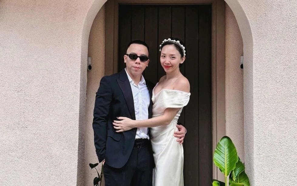 Toc Tien va Hoang Touliver ket hon nam 2020. Anh NVCC