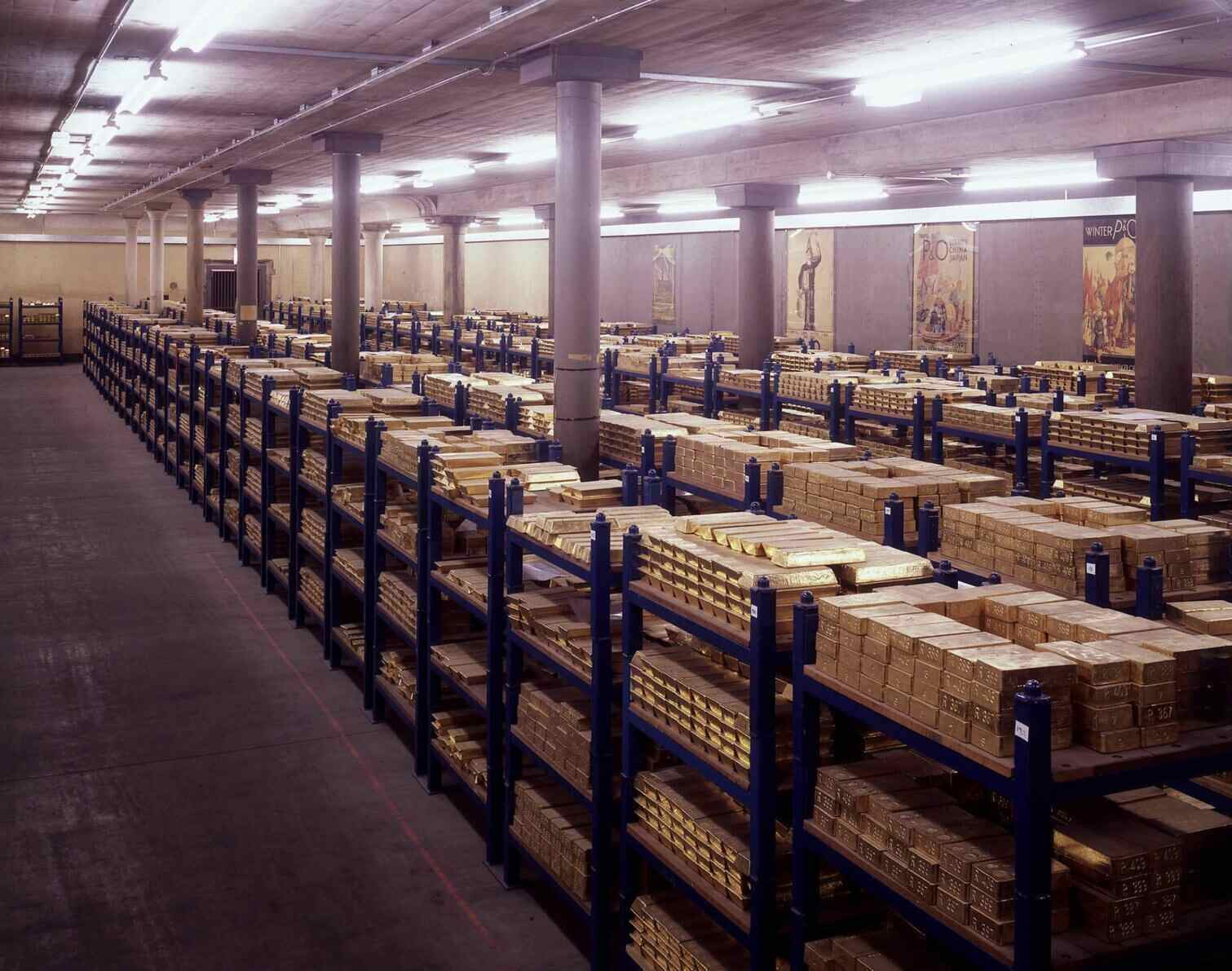 The gold mine of the Bank of England, located deep underground in London, contains about 400,000 gold bars. Photo: Bank of England