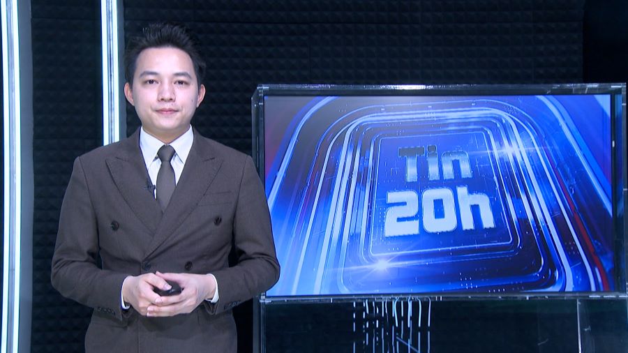 8 PM News: Hanoi relocates 200 graves to build roads