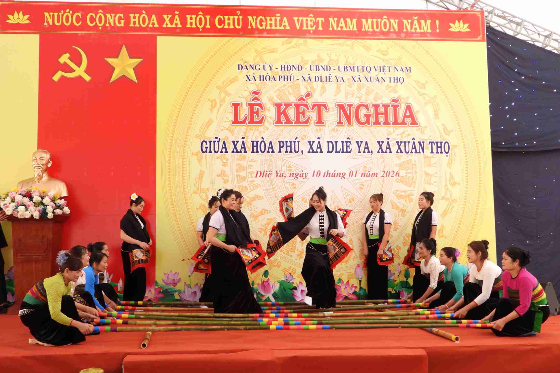 Cong dong dan toc thieu so o tinh co doi song van hoa tinh than phong phu, da dang. Anh: Bao Trung