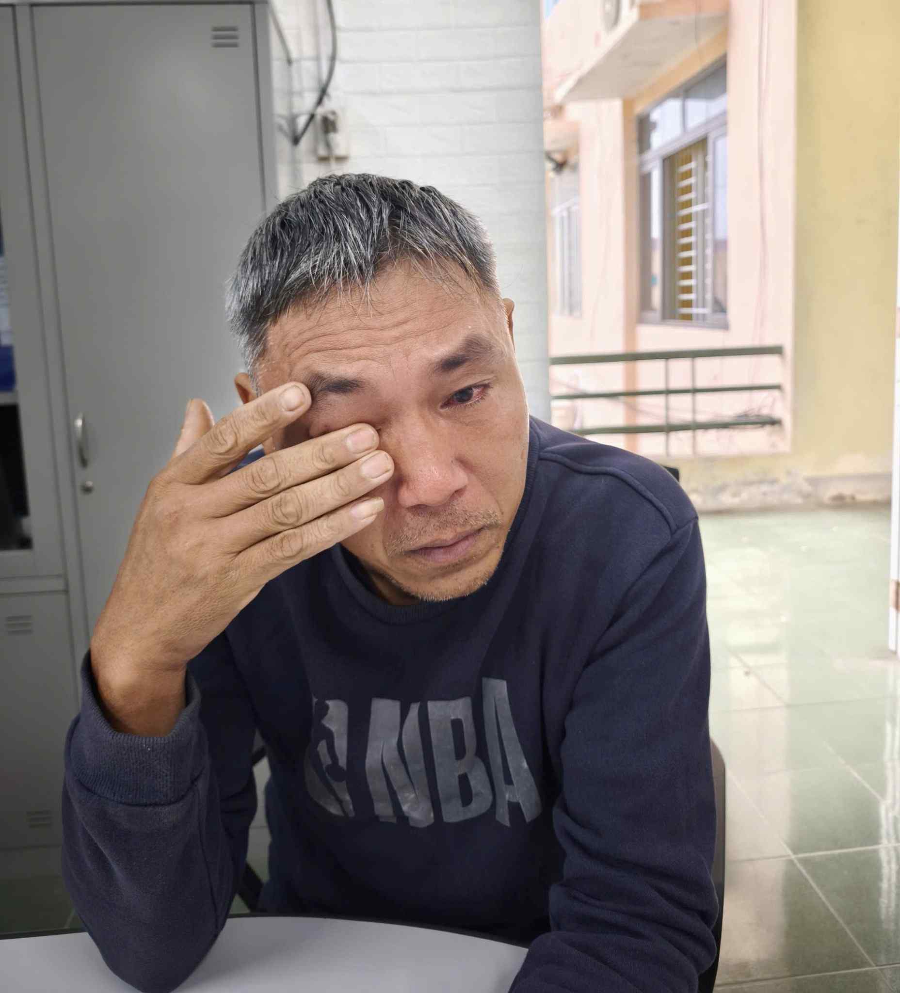 Ông Nguyễn Cảnh Đức khóc, kêu oan. Ảnh: Quang Đại