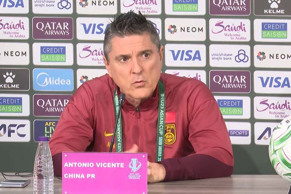 Coach Antonio of U23 China. Photo: Cut from video