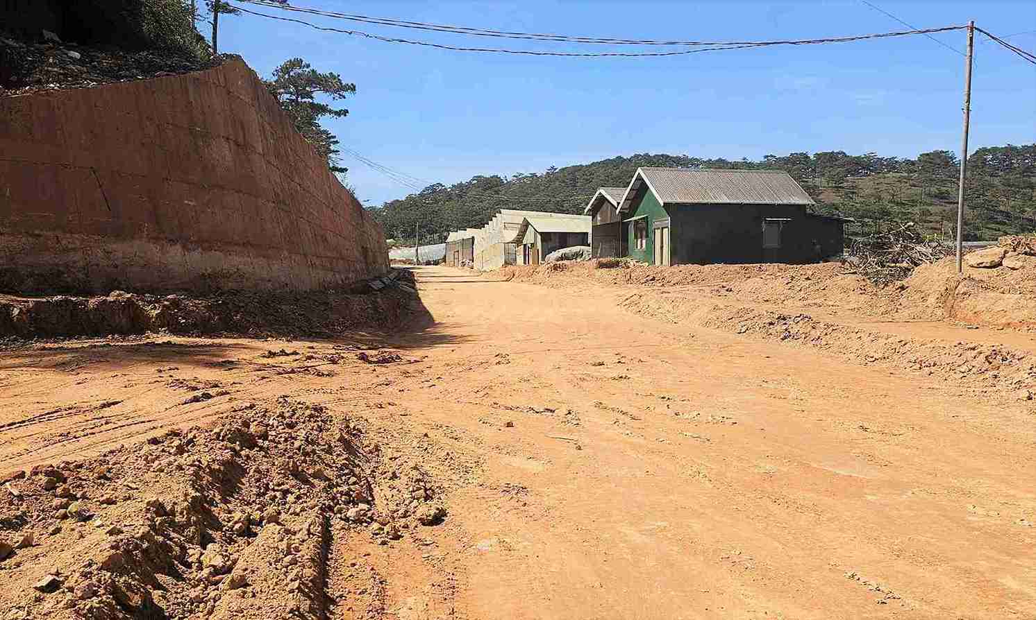 Nhieu cong trinh, vat kien truc cua nguoi dan chua the boi tuong do lien quan den gia. Anh: Phuc Khanh 