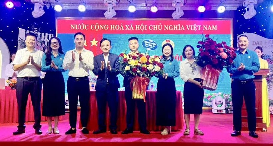 The grassroots trade union of EPIC Oil and Gas Joint Stock Company was established with 90 union members. Photo: Nghe An Trade Union