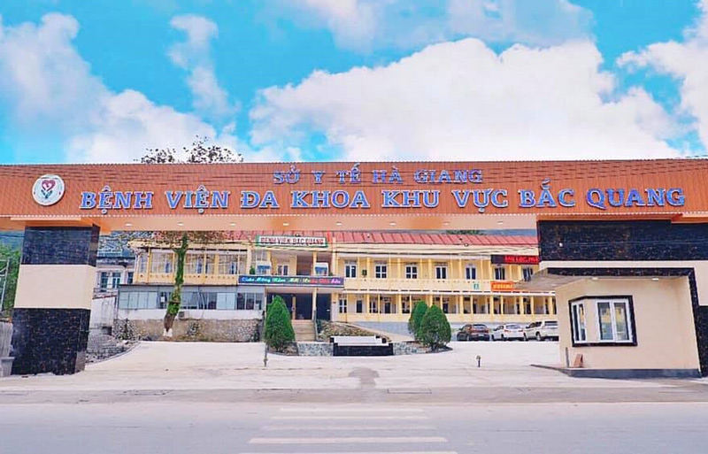 A series of goods, cars, and hospital premises are about to be auctioned off in Lang Son, Tuyen Quang. Photo: Vu Mung