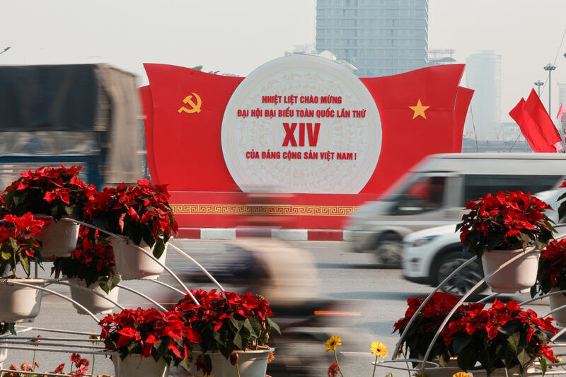 Hanoi with brilliant flags and flowers to welcome the 14th Party Congress. Photo: Hai Nguyen