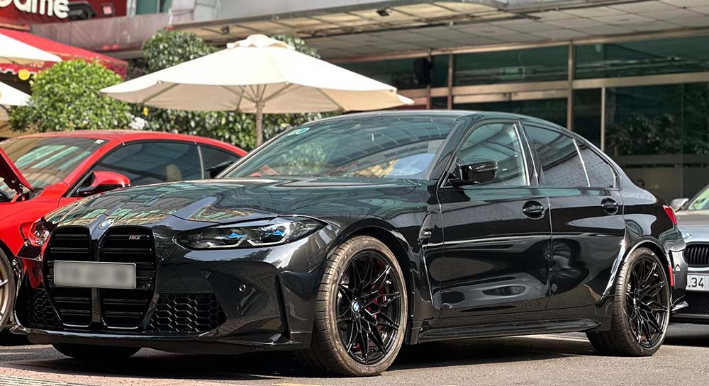 BMW M3 G80 using a manual transmission appeared at a BMW community meeting in Ho Chi Minh City, attracting the attention of high-performance car enthusiasts. Photo: Phong Diep