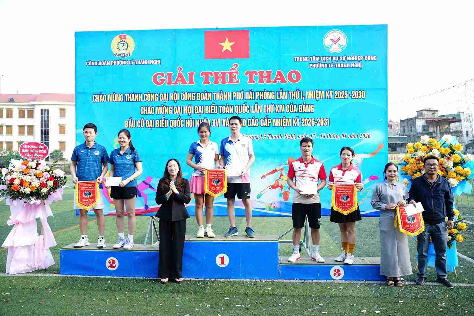 The sports tournament contributes to improving the spiritual life of workers. Photo: Le Thanh Nghi Ward