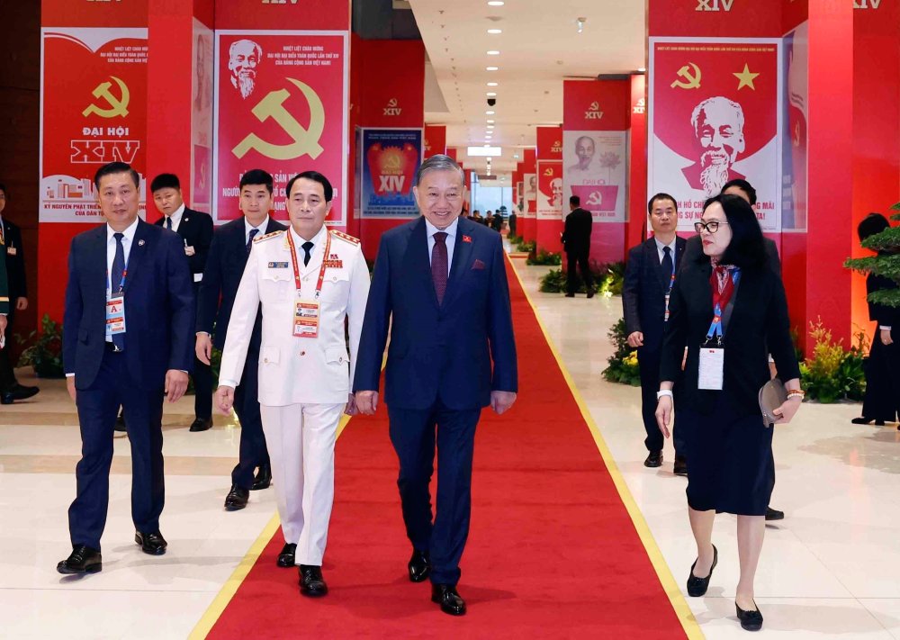 General Secretary To Lam and Party and State leaders, delegates to the National Convention Center (Hanoi). Photo: VNA