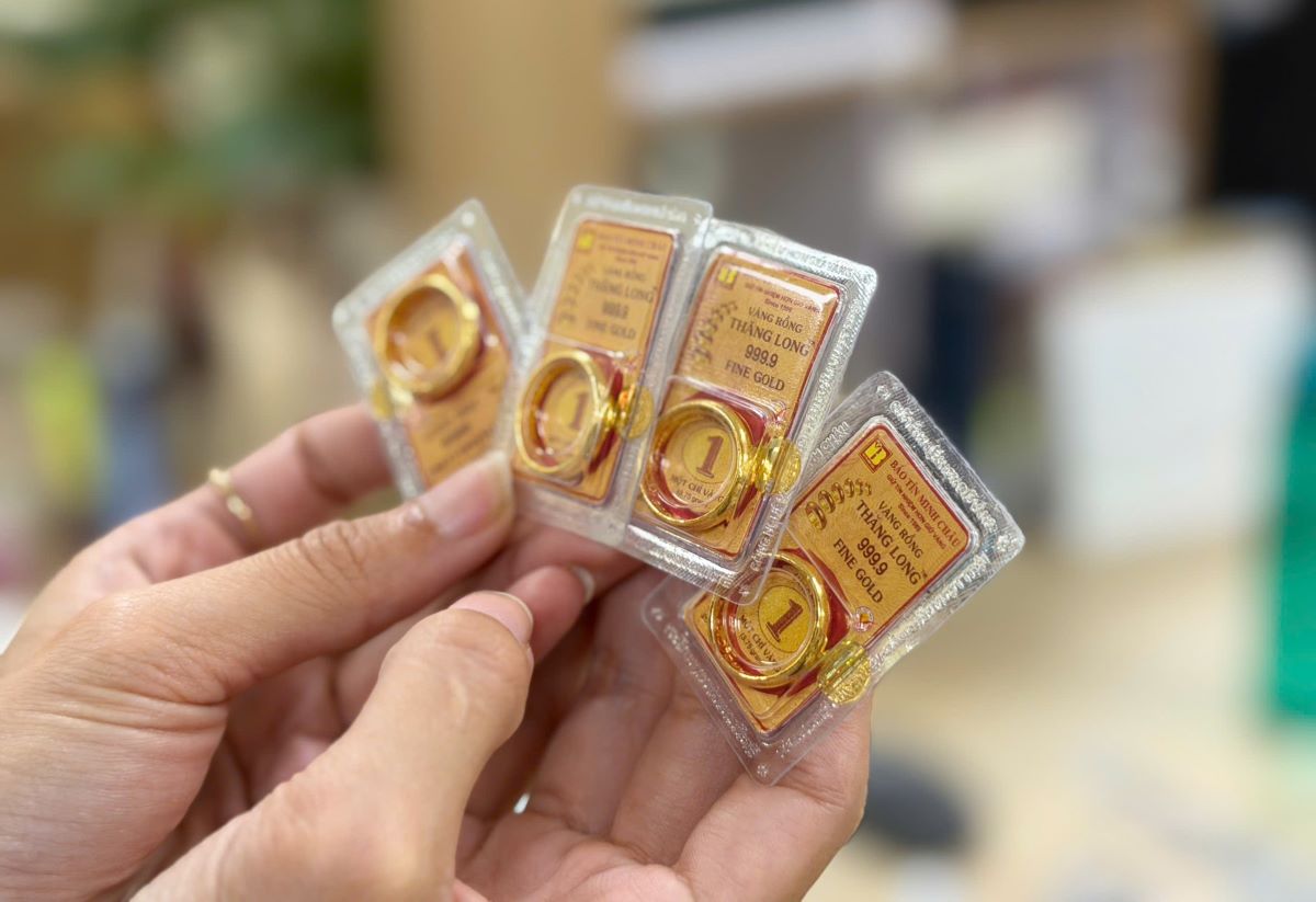 Gold prices are forecast to continue to rise in 2026. Photo: Khanh Minh