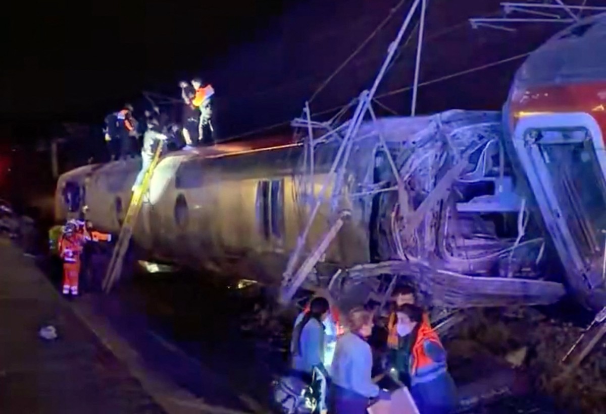Scene of the high-speed train accident near Madrid (Spain), January 18. Photo: AFP