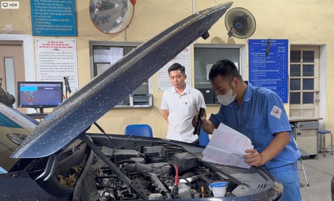 People need to pay attention to vehicle registration procedures in some cases of vehicle renovation. Photo: Hoang Loc