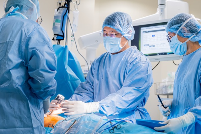 FV 병원, 수술 로봇 시스템에 300만 달러 이상 투자. 사진: BVCC