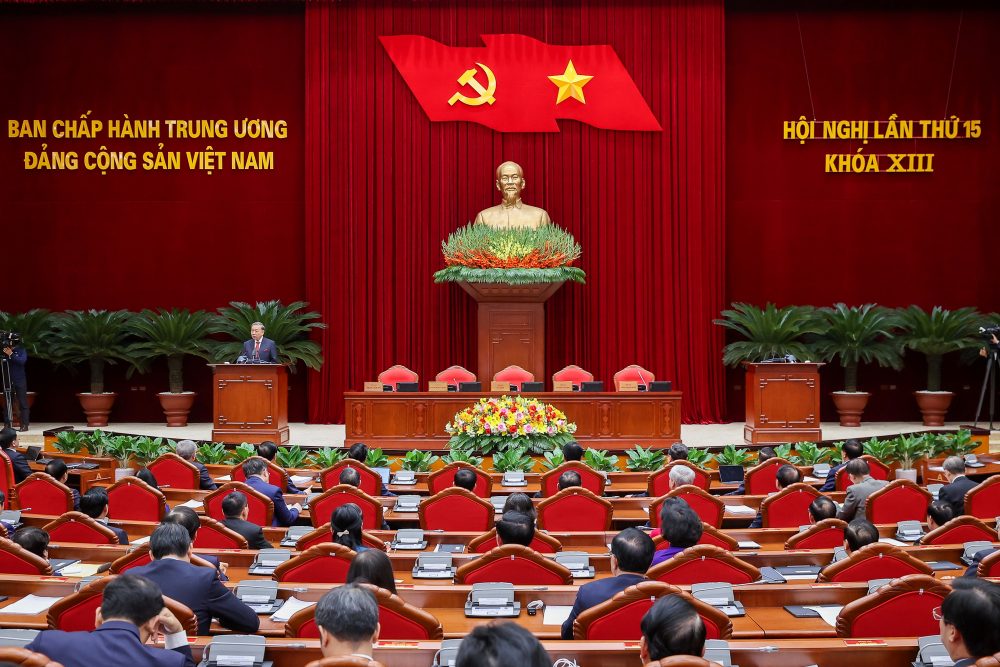 The Politburo clearly stipulates the standards for key leadership positions of the Party and State. In the photo is the 15th Conference, 13th Party Central Committee, 2025. Photo: VGP