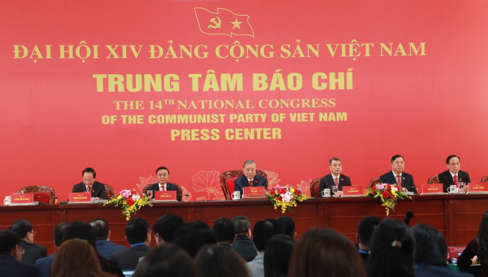 Tong Bi thu To Lam chu tri Hop bao quoc te ve ket qua Dai hoi XIV cua Dang. Anh: Tran Vuong