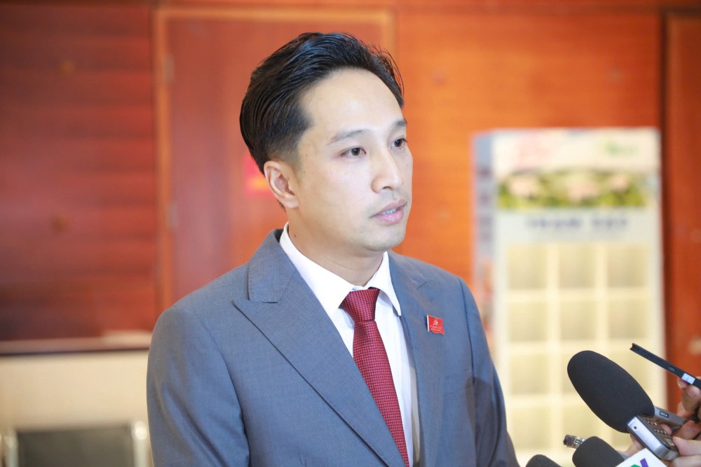 Dai bieu Bui Duc Giang - Doan dai bieu tinh Phu Tho. Anh: Pham Dong