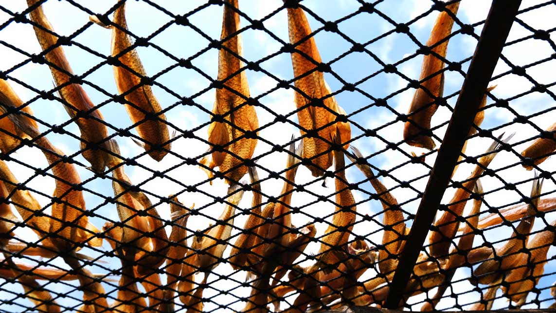 Theo nguoi dan, moi me kho can phoi tu 2-4 nang de cho ra thanh pham. Anh: My Ly