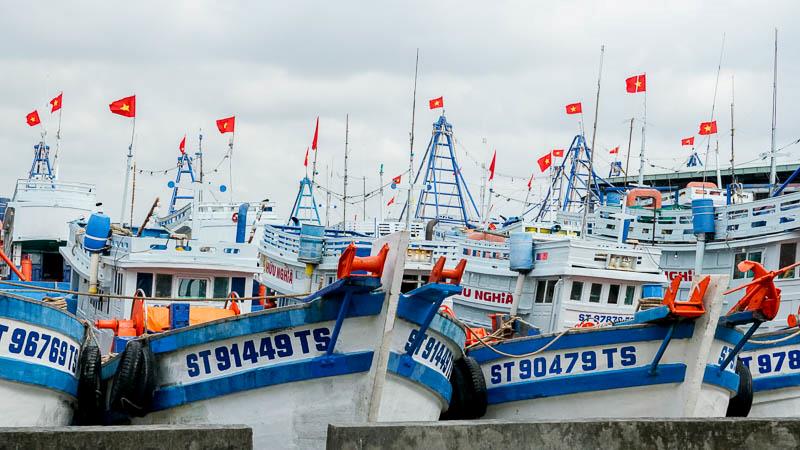 Tau ca cap Cang Tran De (TP Can Tho) truoc ky nghi Tet Nguyen dan 2026. Anh: Phuong Anh