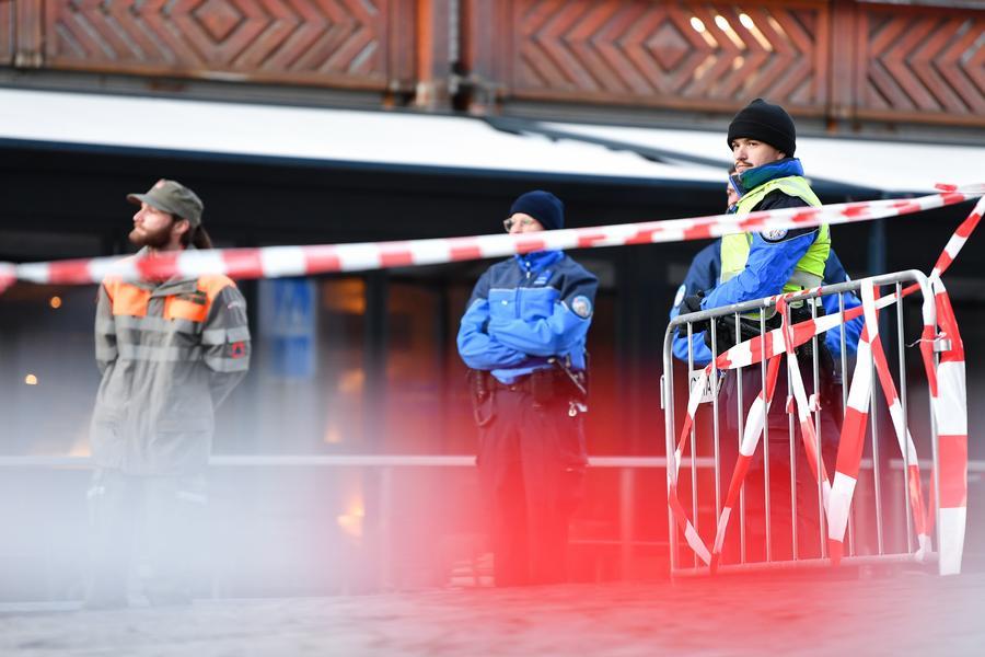 Sealing off the scene of the fire in Switzerland, January 1, 2026. Photo: Xinhua