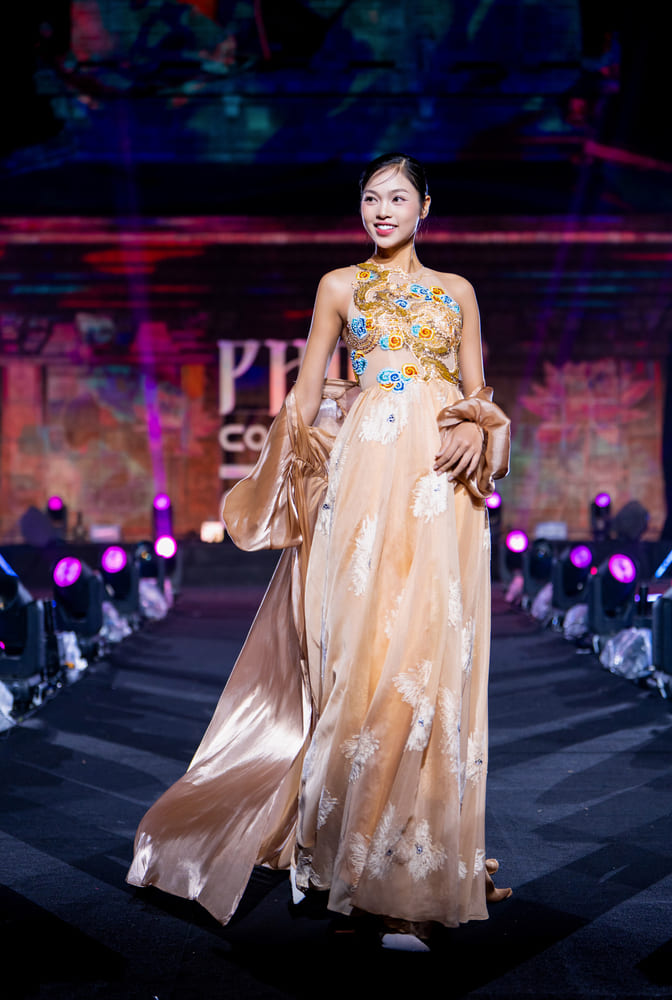 Anh: Nhan vat cung cap