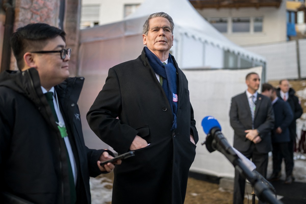 US Treasury Secretary Scott Bessent speaks to reporters in Davos (Switzerland), within the framework of the World Economic Forum (January 19 - 23). Photo: AFP