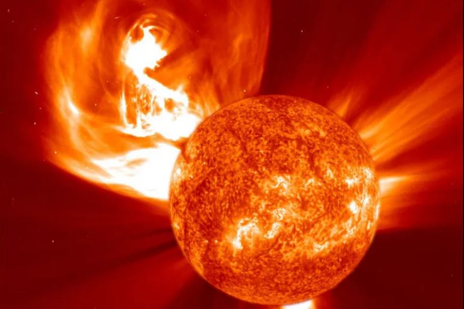 Solar eclipse, activating geomagnetic storm from G4 level, morning of January 20, 2026. Photo: NASA