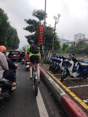 Duong rieng cho xe dap o Ha Noi van chua hap dan nguoi dan. Anh: Minh Hanh 