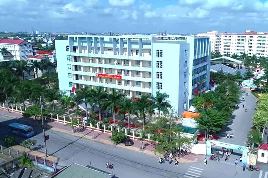 Thai Binh Specialized High School. Photo: Dinh Chien