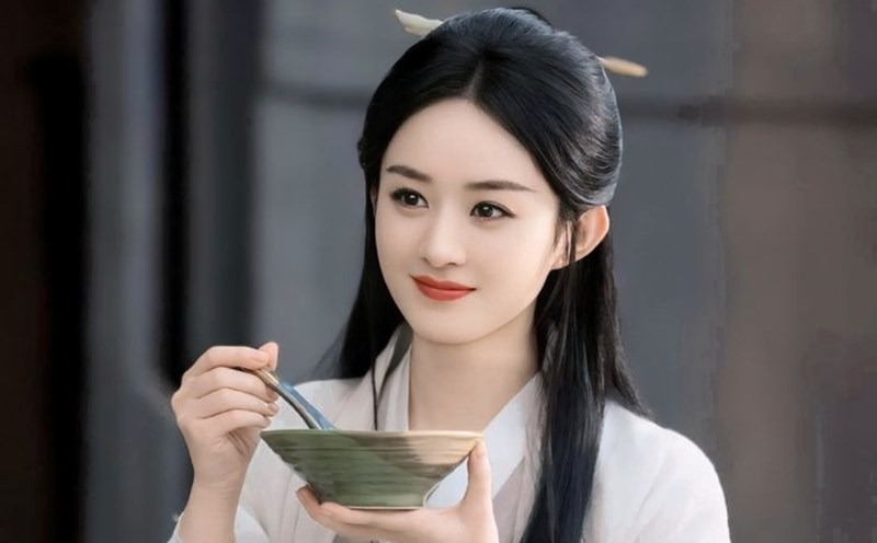 Trieu Le Dinh. Anh cat tu phim