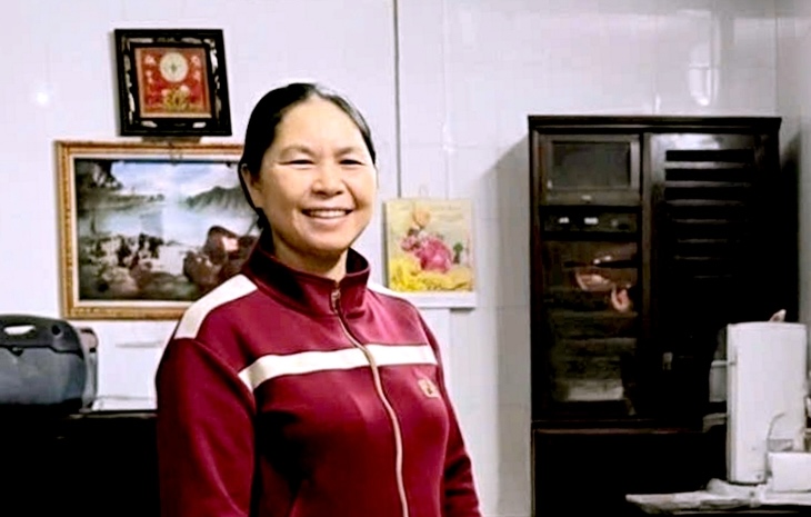 Ms. Le Thi Phuong, medical staff at Bac Quang Tri General Hospital, returned 440 million VND because someone else transferred it by mistake. Photo: Hai Thanh