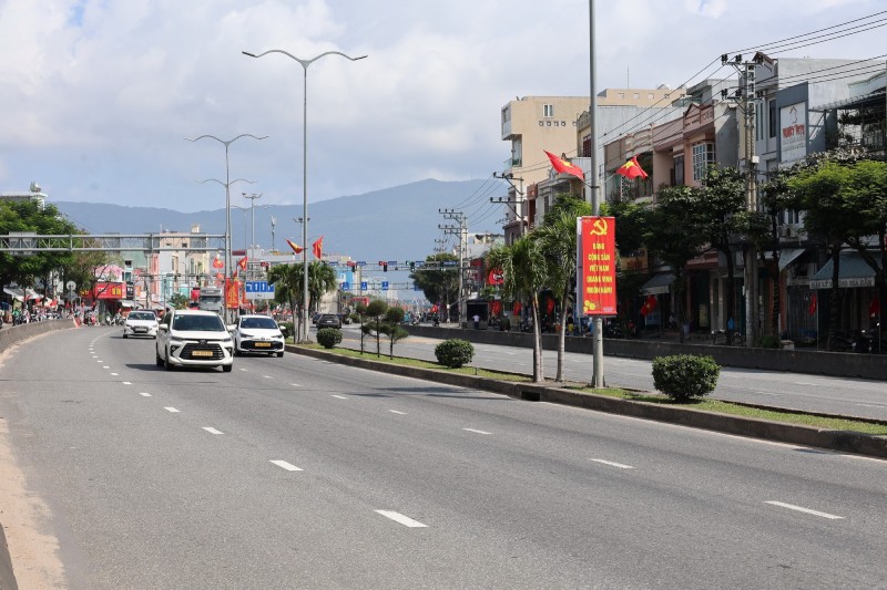 Enthusiastic atmosphere in Da Nang city on the solemn opening day of the 14th National Party Congress. Photo: Xuan Quy/VNA