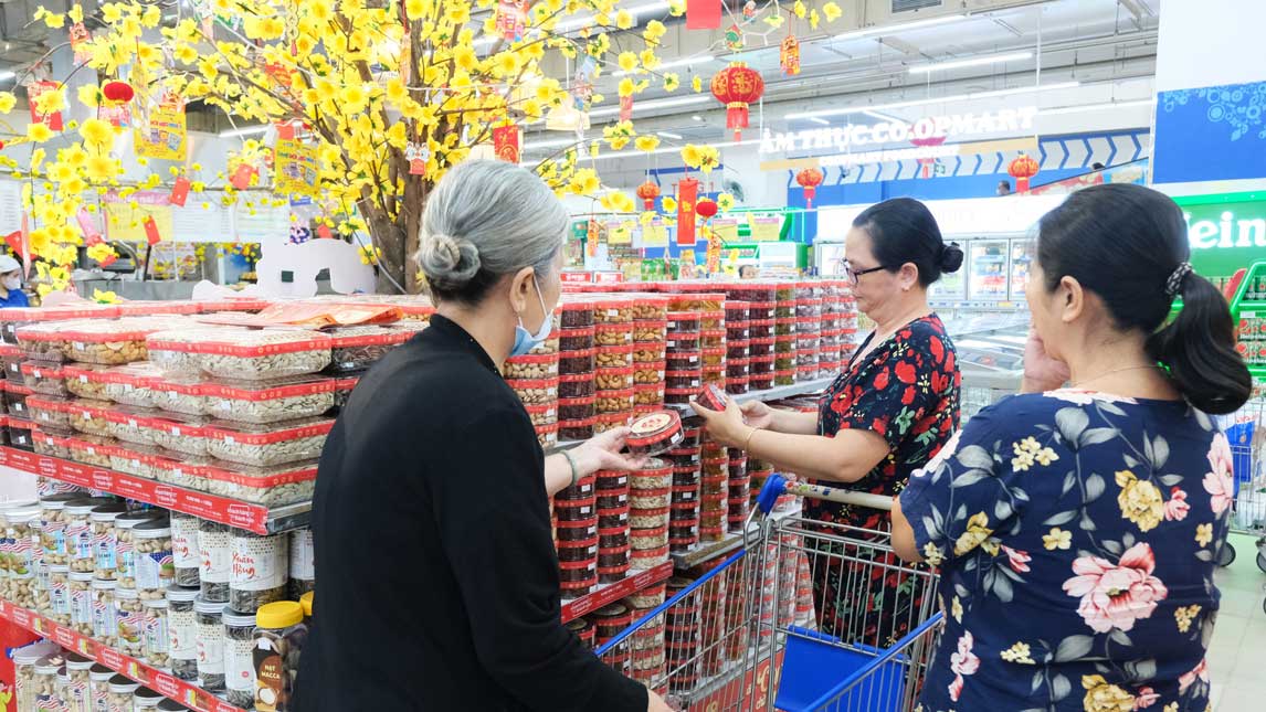 To ensure supply and demand during the Lunar New Year, Can Tho implements many programs and measures with a total inventory value of more than 4,100 billion VND. Photo: Han Nghien