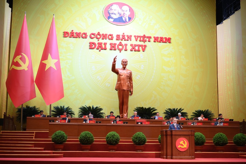 The 14th Party Congress issued a press release at the opening session of the Congress. Photo: Duy Linh