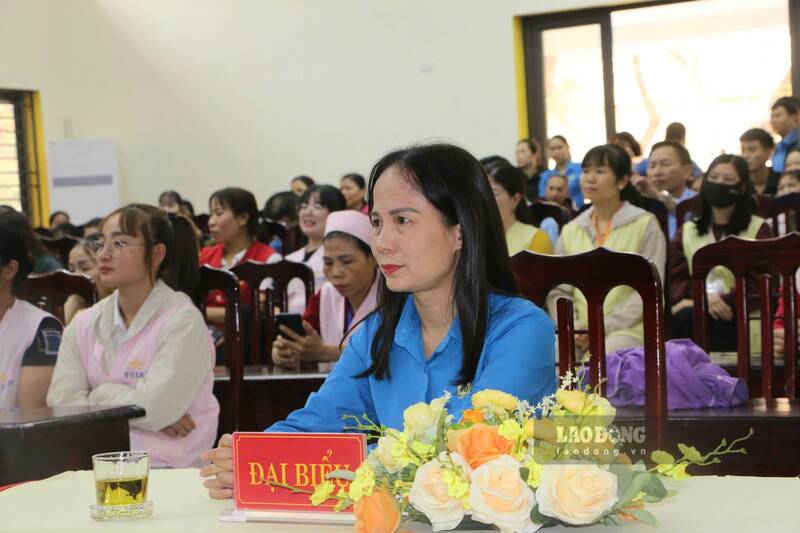 Cac dai bieu tham du chuong trinh. Anh: Viet Bac