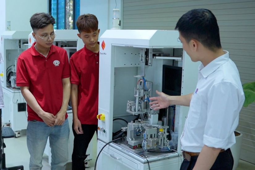 Learners need to understand themselves before understanding the profession. Photo: Thanh Hang