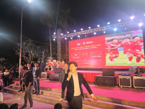 Huu Bang village opens U23 Vietnam cheering festival. Photo: Minh Hanh