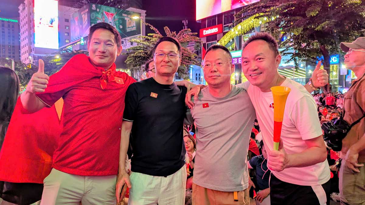 Co dong vien Han Quoc 