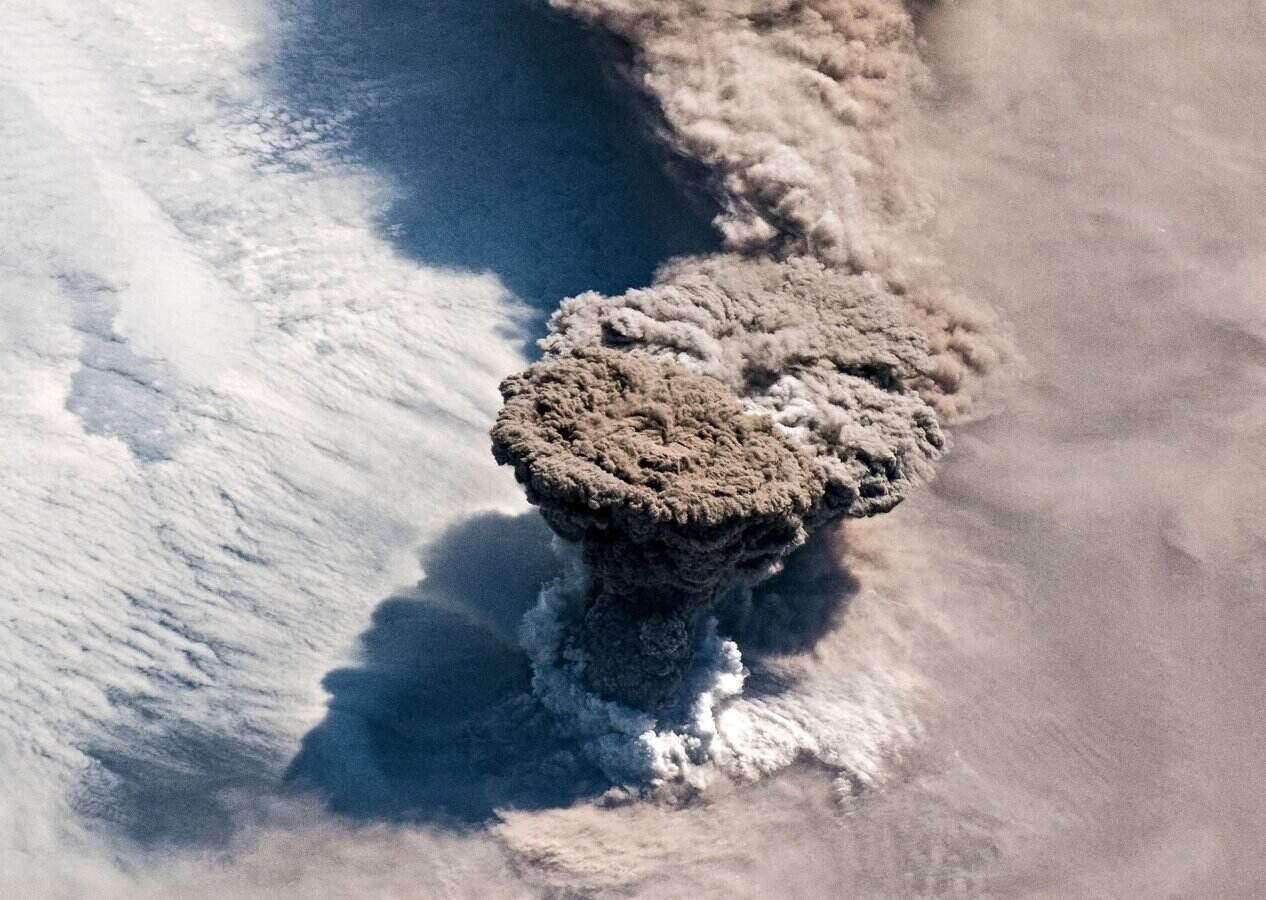 Raikoke volcano erupted near the Kamchatka Peninsula, Russia in 2019. This peninsula recorded record snowfall last week. Photo: AFP