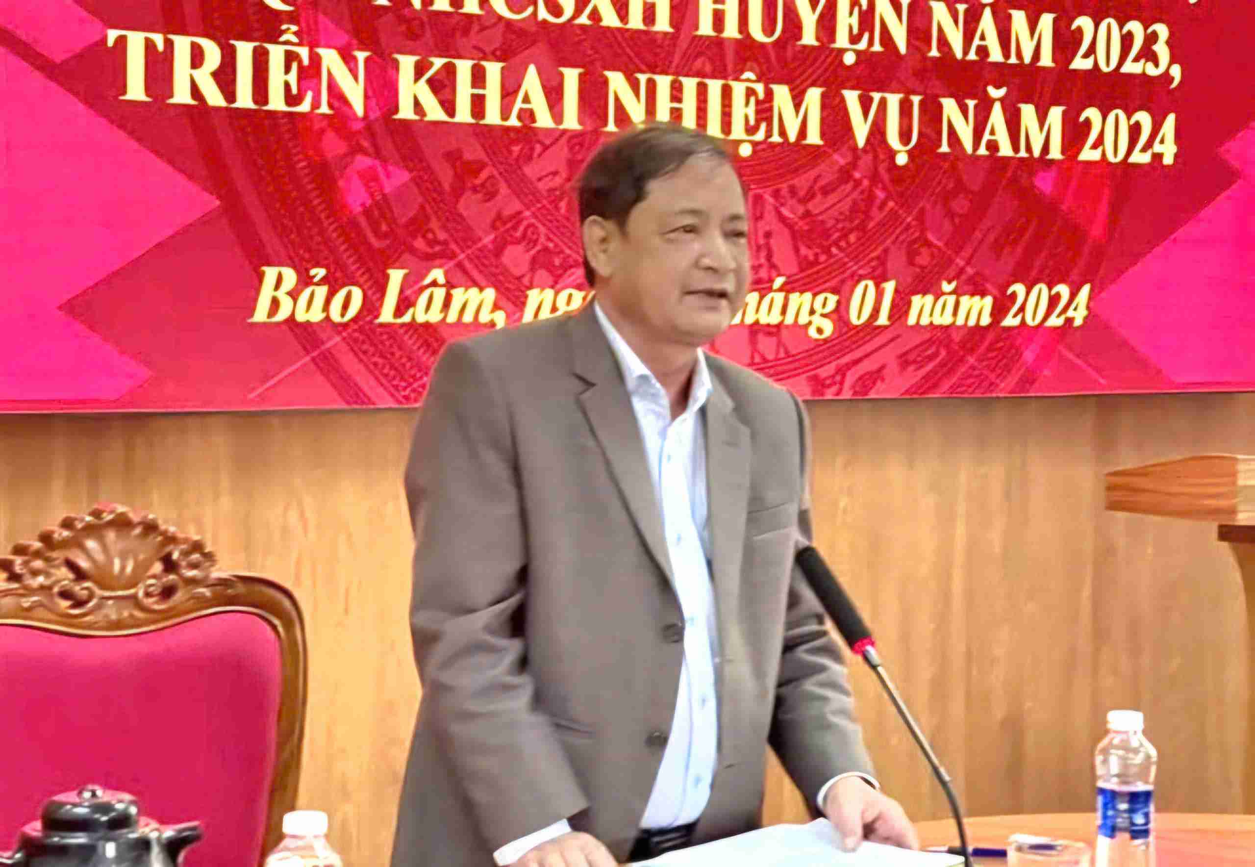 Bị cáo Nguyễn Trung Thành, cựu Phó Chủ tịch UBND huyện Bảo Lâm cũ bị tuyên phạt 36 tháng tù. Ảnh: Phúc Khánh 