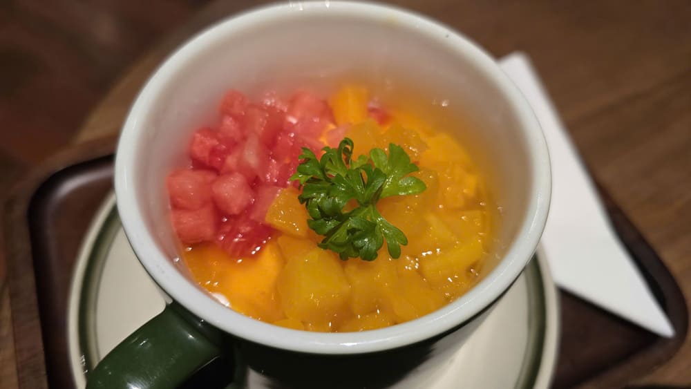 Como hacer yogur griego con mermelada de frutas, nutritivo y sencillo en casa. Foto: Tuan Dat