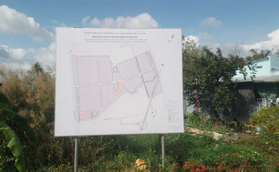 Announcing the planning of Tac Thu Industrial Park, Khanh An, Ca Mau. Photo: Nhat Ho.