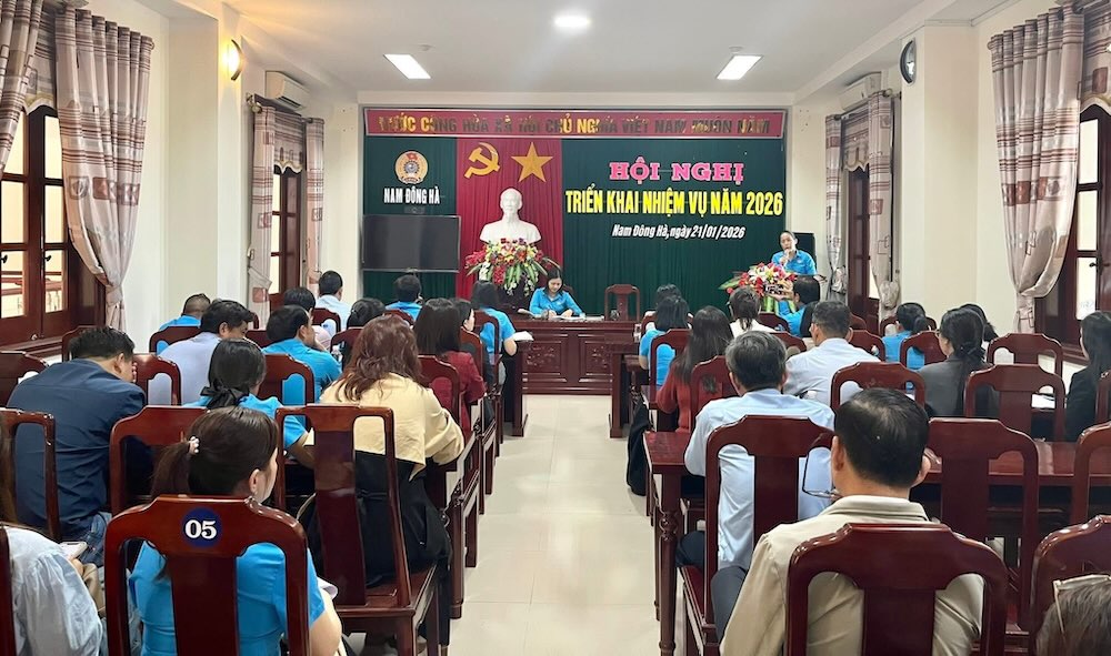 Nam Dong Ha Ward Trade Union organizes Conference to deploy trade union work tasks in 2026. Photo: Han Nguyen