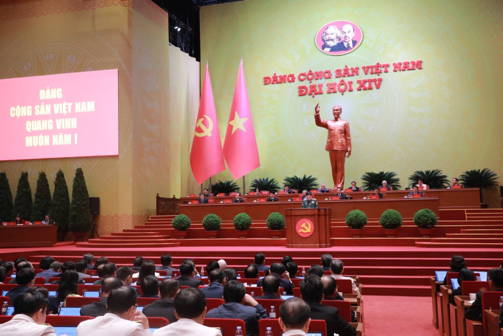 Political parties, organizations and international friends have continuously sent congratulatory letters and telegrams to the Congress.