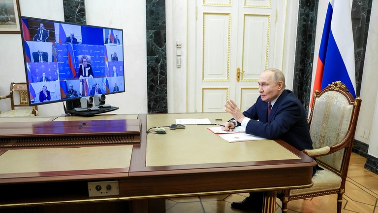 Mr. Putin in a meeting with the Russian Security Council on January 21, 2026. Photo: Sputnik
